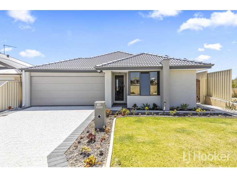 12 Cowaramup Loop, Two Rocks WA 6037