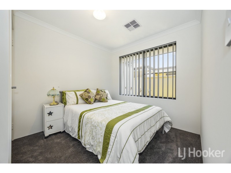 12 Cowaramup Loop, Two Rocks WA 6037