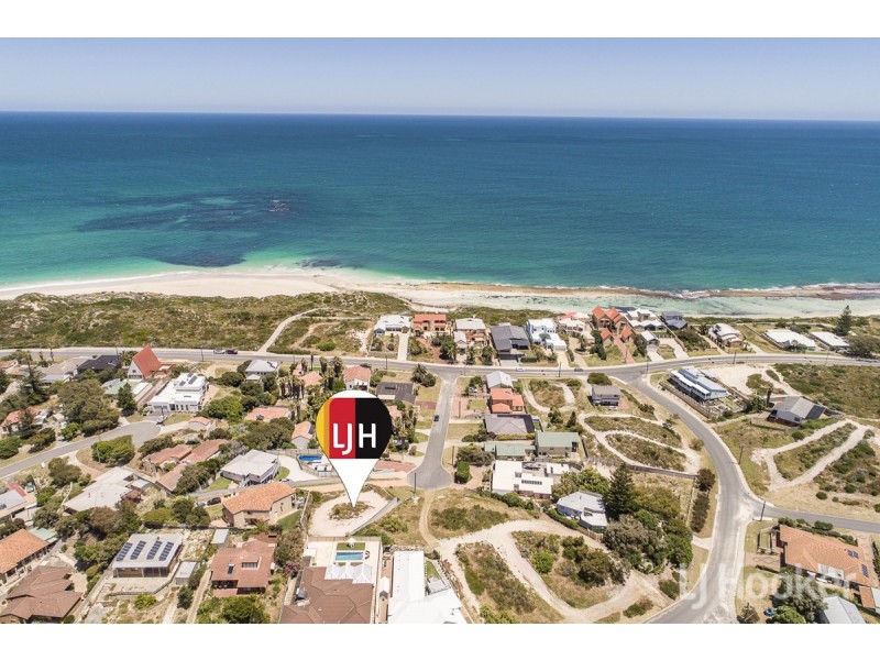 11 Coles Place, Yanchep WA 6035