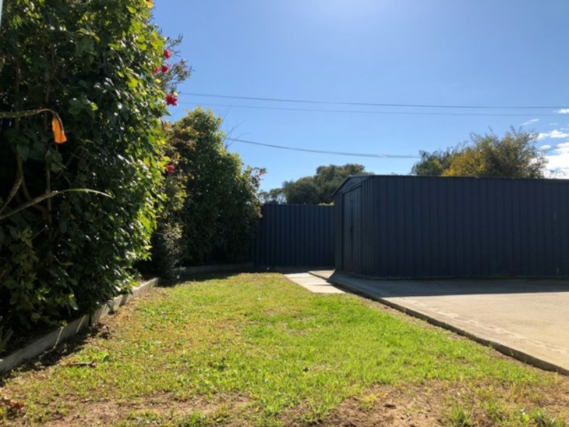 14 Blaxland Avenue, Two Rocks WA 6037