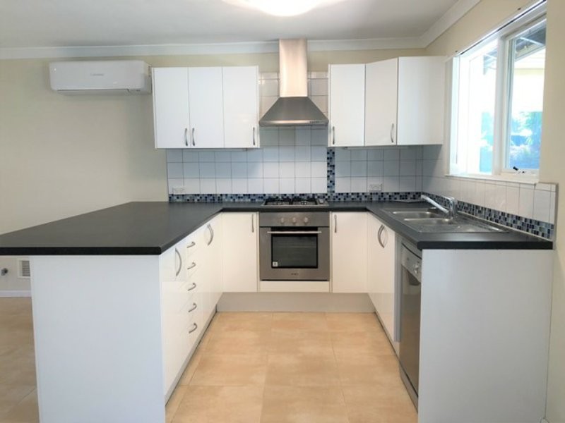 14 Blaxland Avenue, Two Rocks WA 6037