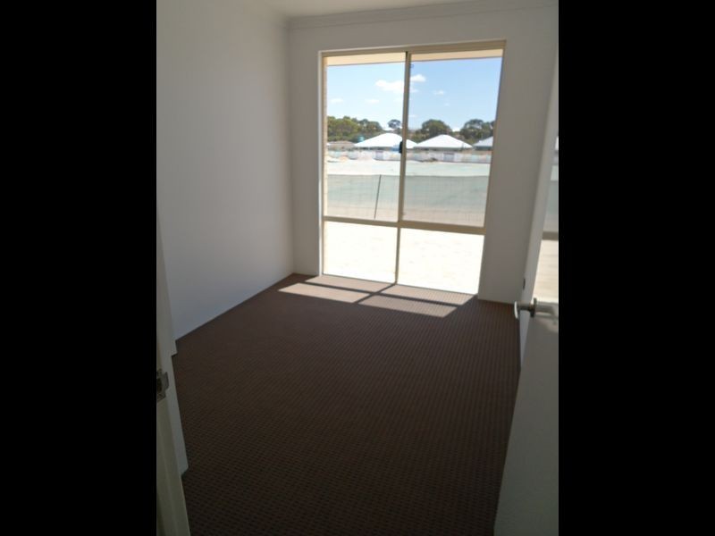 20 Waveski Street, Yanchep WA 6035