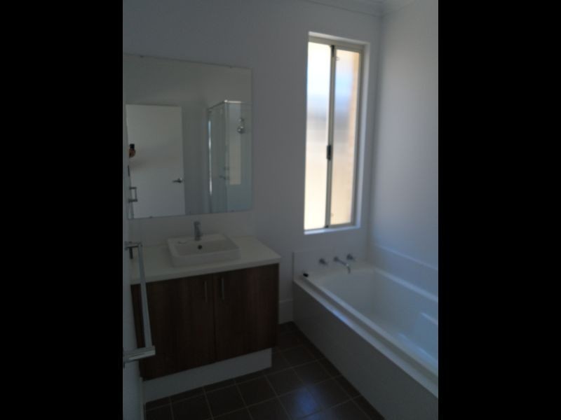 20 Waveski Street, Yanchep WA 6035