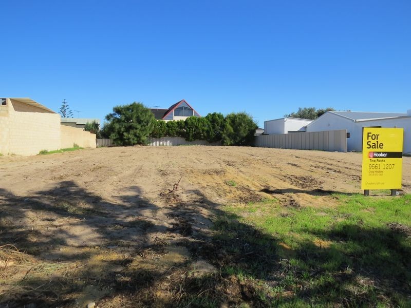 12 Tenggara Avenue, Two Rocks WA 6037
