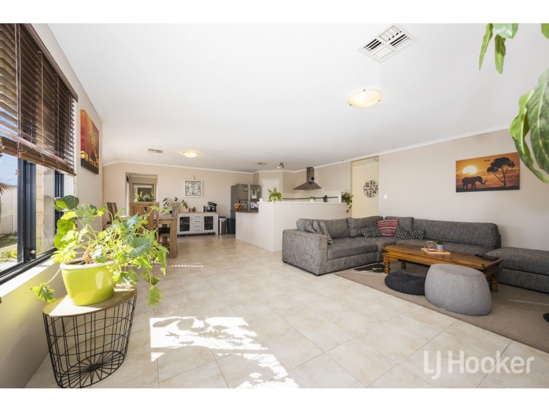 10 Kahana Parkway, Butler WA 6036