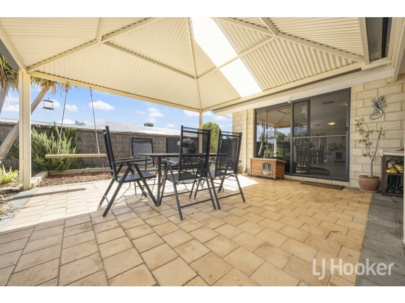 10 Kahana Parkway, Butler WA 6036