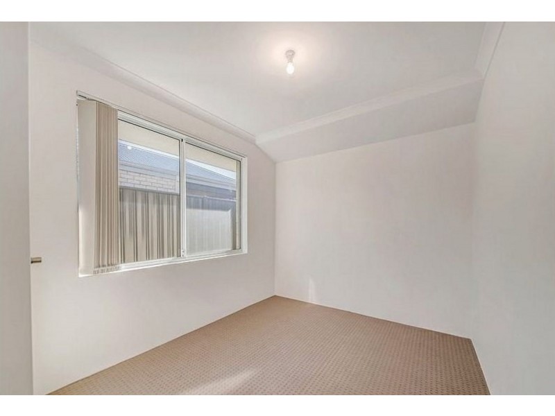 23 Avon Road, Yanchep WA 6035