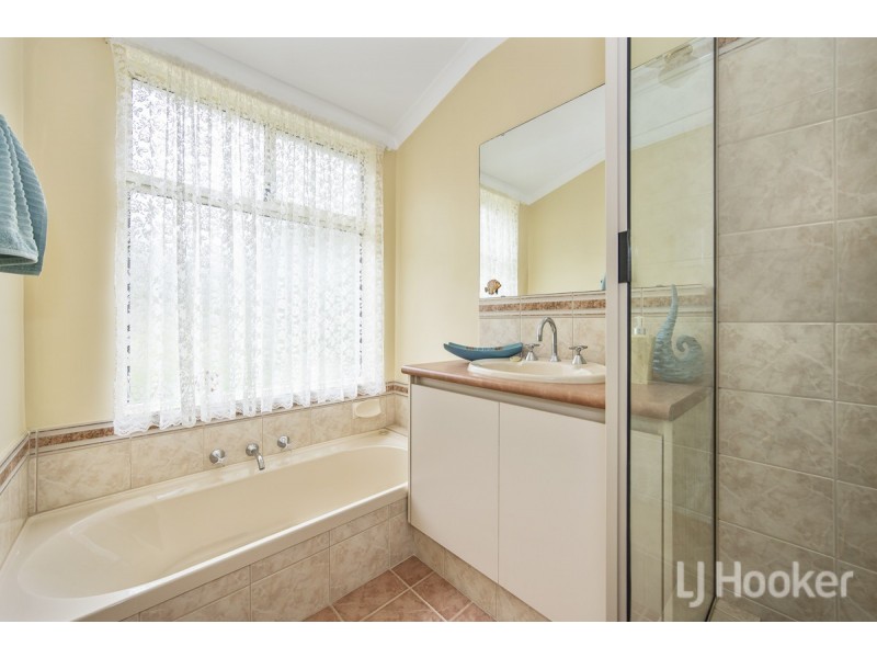 140 Sovereign Hill Drive, Gabbadah WA 6041