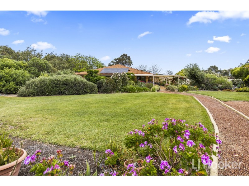 140 Sovereign Hill Drive, Gabbadah WA 6041
