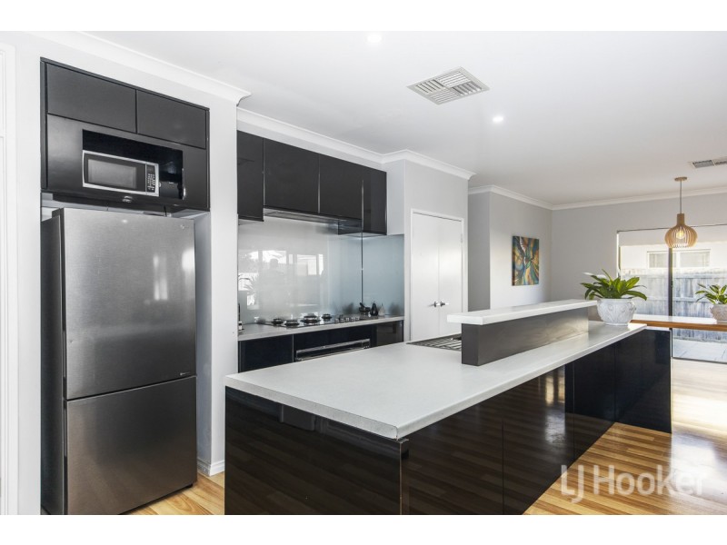 7 Clearview Street, Yanchep WA 6035