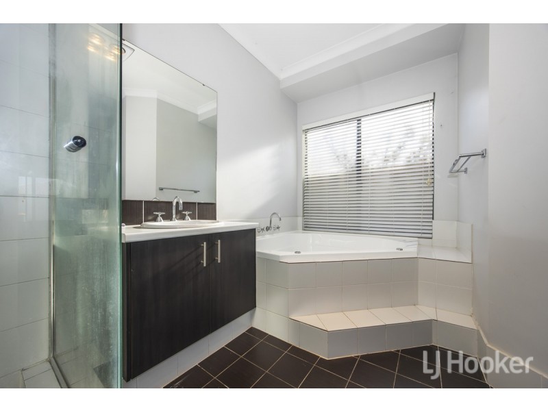 7 Clearview Street, Yanchep WA 6035