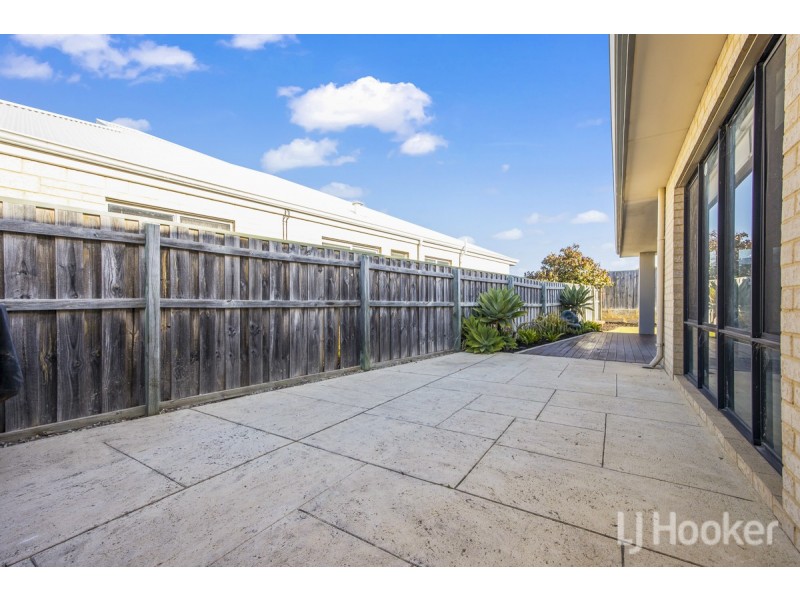 7 Clearview Street, Yanchep WA 6035