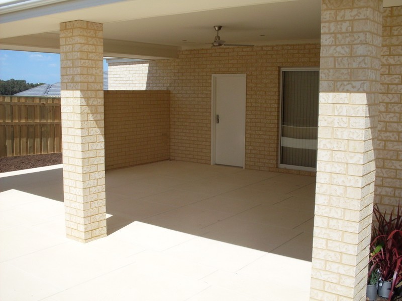 124 Lindsay Beach Boulevard, Yanchep WA 6035