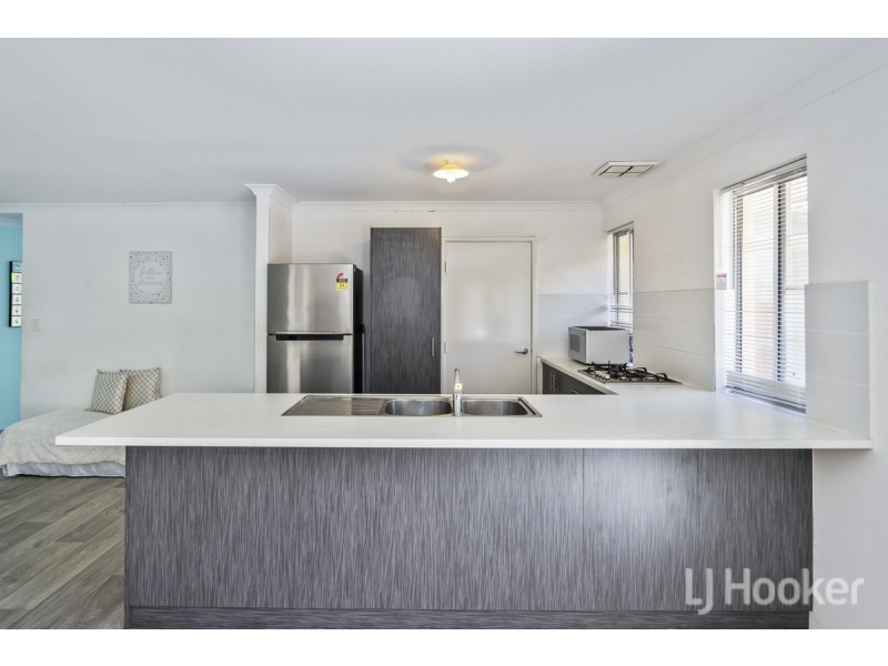 9 Cobbler Way, Two Rocks WA 6037