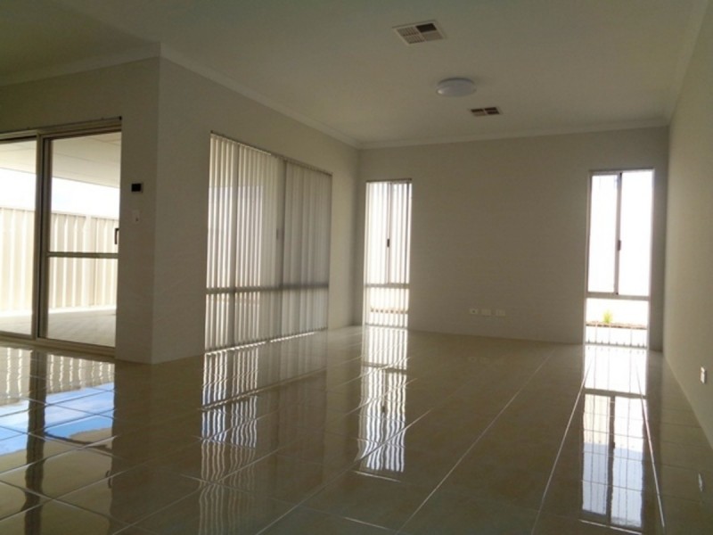 3 Volunteer Loop, Two Rocks WA 6037