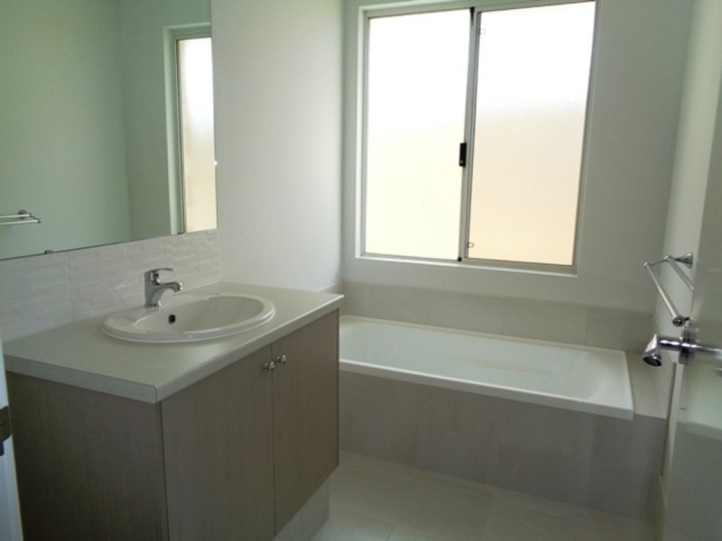 3 Volunteer Loop, Two Rocks WA 6037