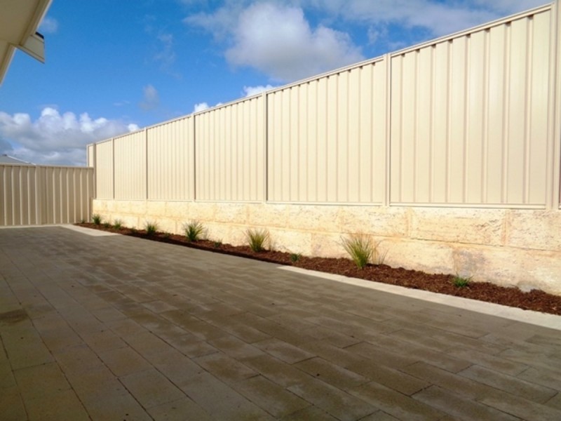 3 Volunteer Loop, Two Rocks WA 6037