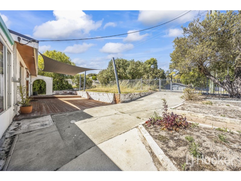 1 Pirra Court, Two Rocks WA 6037