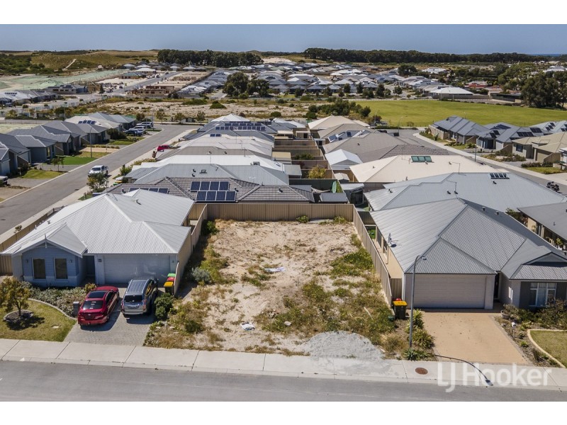 98 Blaxland Avenue, Two Rocks WA 6037