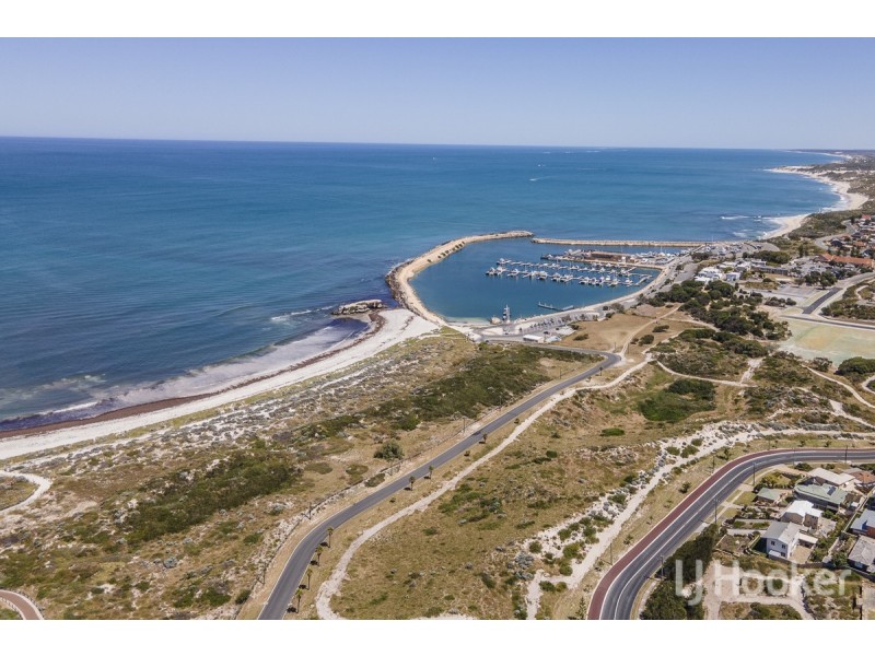 98 Blaxland Avenue, Two Rocks WA 6037