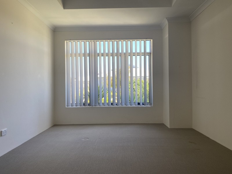 6 Waveski Street, Yanchep WA 6035