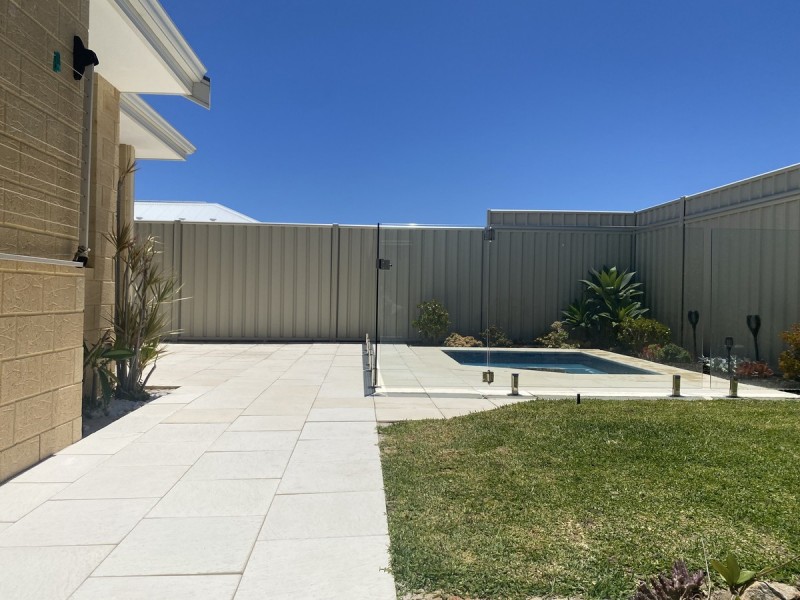 6 Waveski Street, Yanchep WA 6035