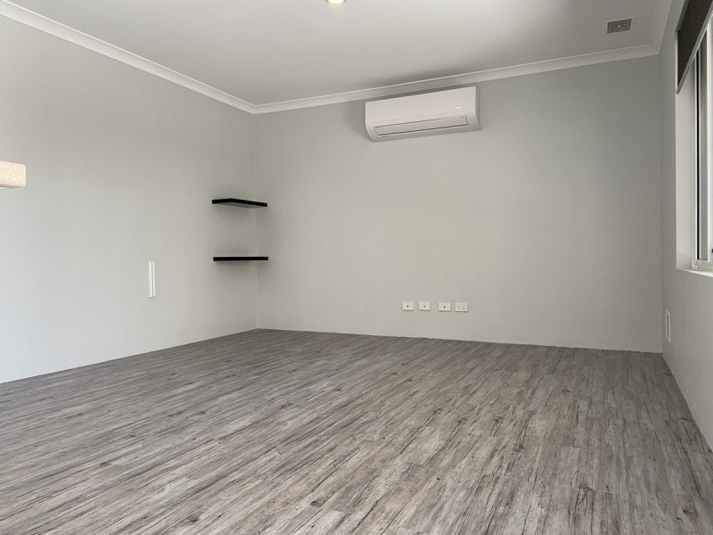 9 Headsail Brace, Alkimos WA 6038