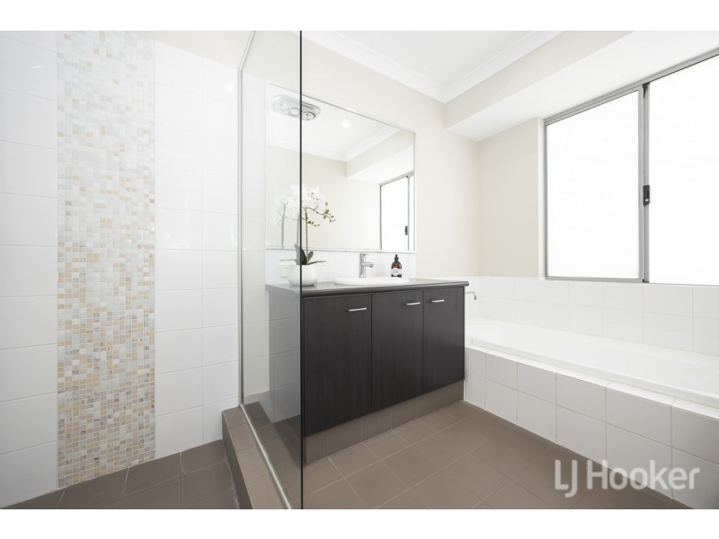 6 Rixons Link, Burns Beach WA 6028