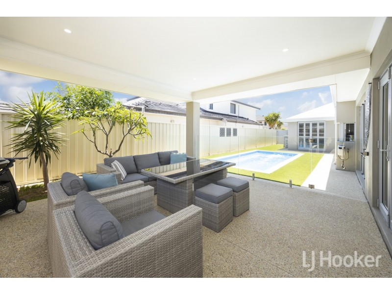 6 Rixons Link, Burns Beach WA 6028