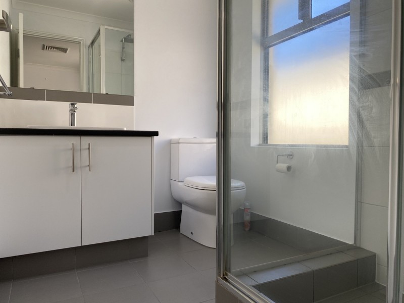 11 Grenadier Street, Two Rocks WA 6037