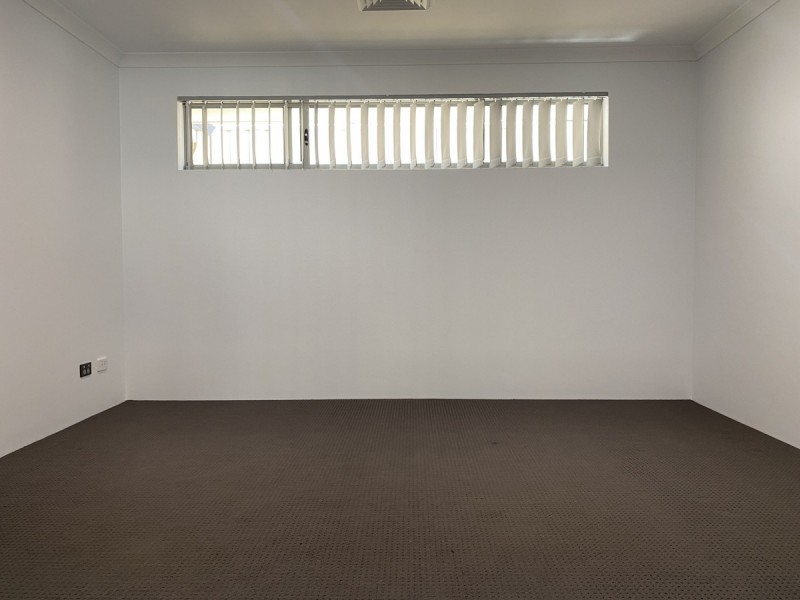 11 Grenadier Street, Two Rocks WA 6037