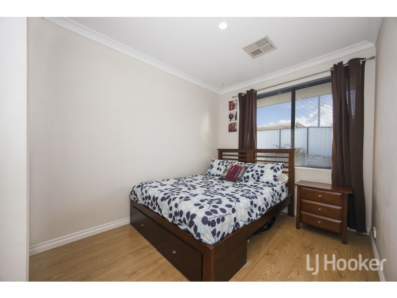 28 Midlothian Crescent, Kinross WA 6028