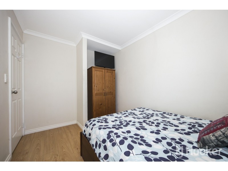28 Midlothian Crescent, Kinross WA 6028