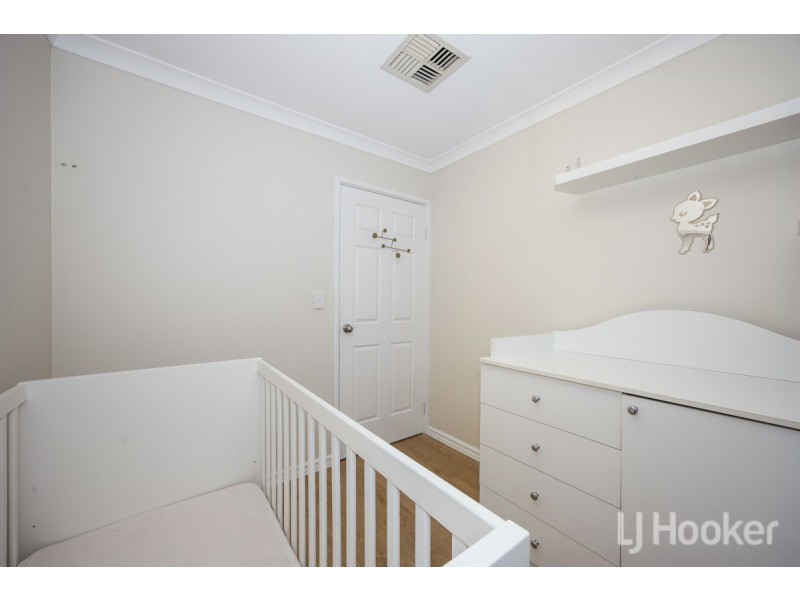 28 Midlothian Crescent, Kinross WA 6028