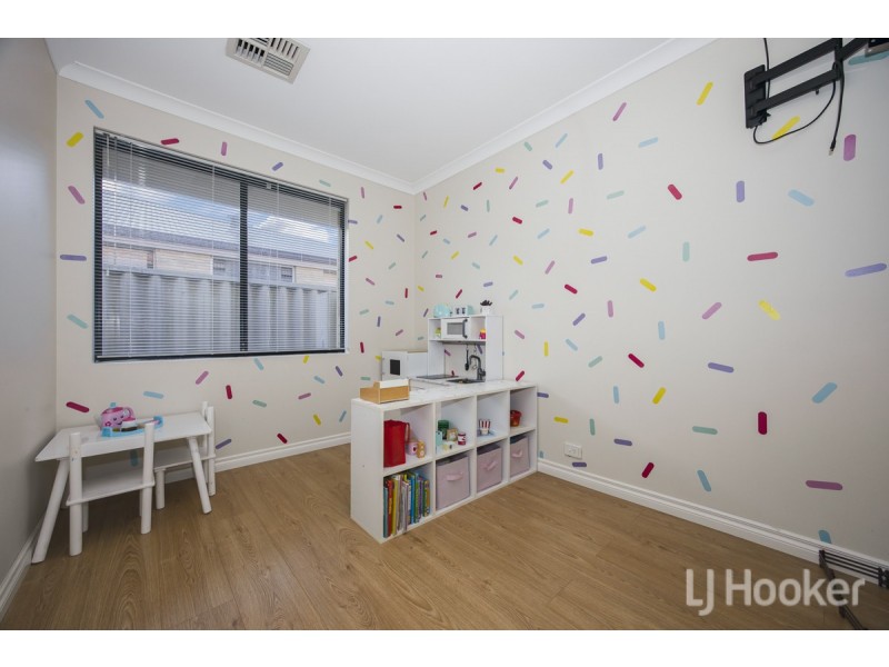 28 Midlothian Crescent, Kinross WA 6028