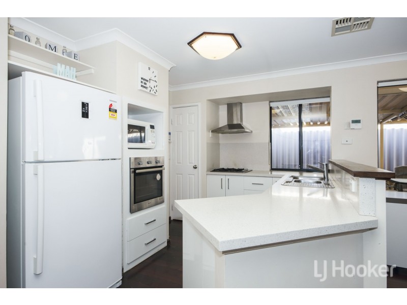 28 Midlothian Crescent, Kinross WA 6028