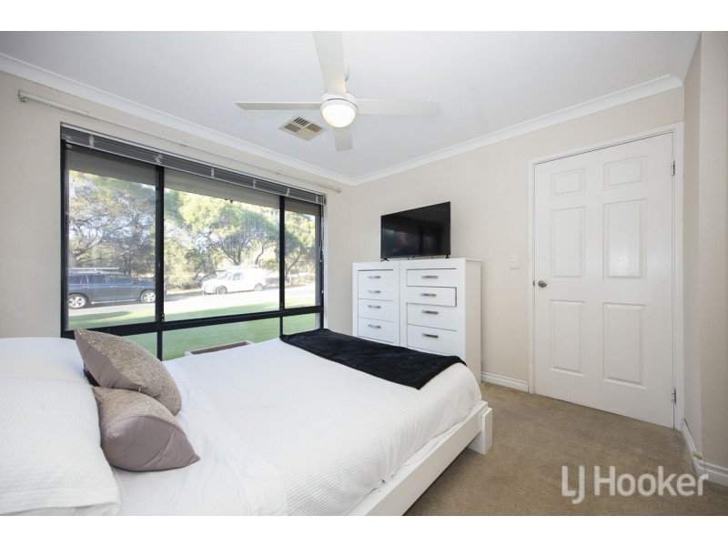28 Midlothian Crescent, Kinross WA 6028