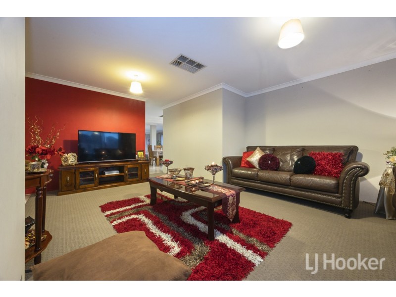 11 Ridglea Link, Clarkson WA 6030