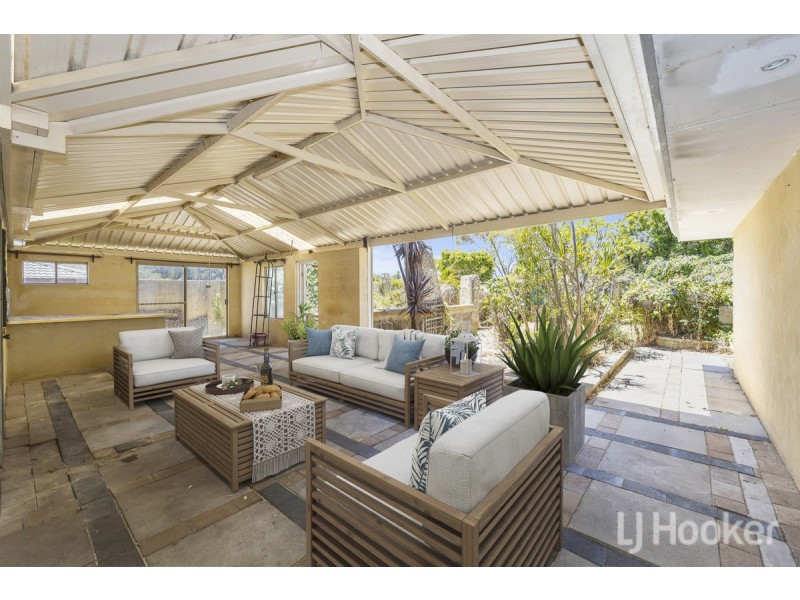 64 Lagoon Drive, Yanchep WA 6035