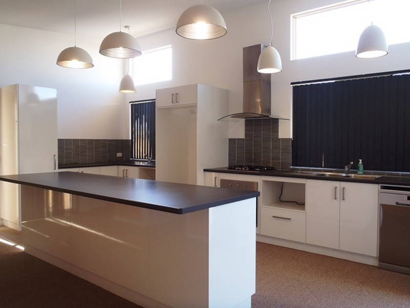 15 Breaker Street, Yanchep WA 6035