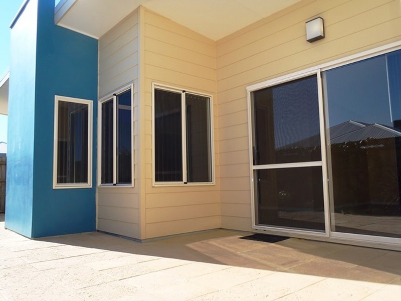 15 Breaker Street, Yanchep WA 6035