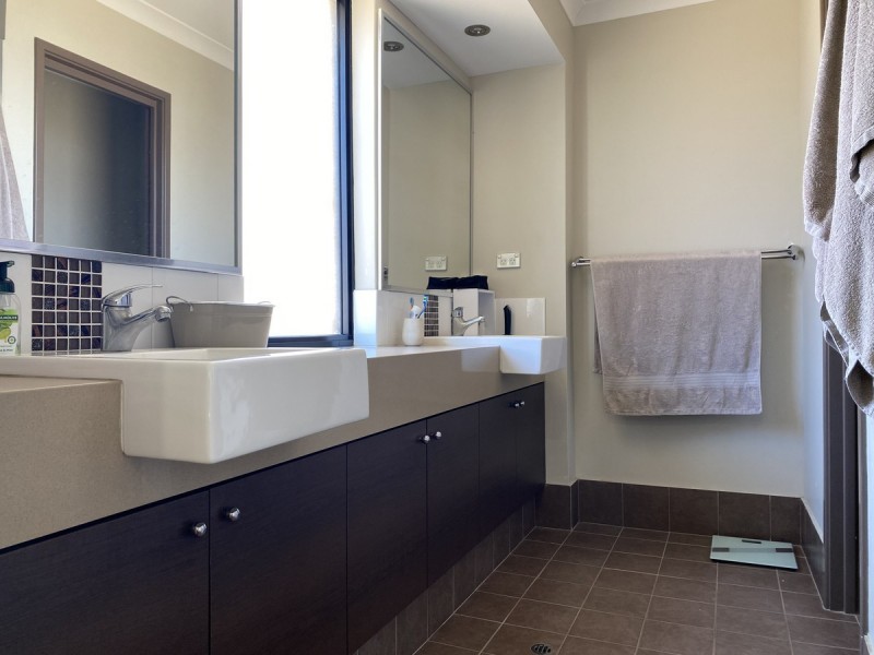 6 Tarwhine Turn, Yanchep WA 6035