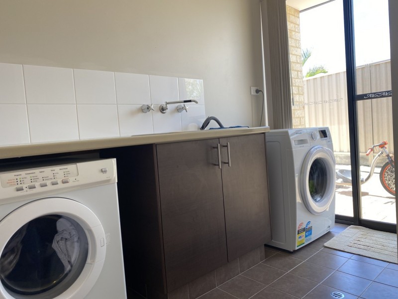 6 Tarwhine Turn, Yanchep WA 6035