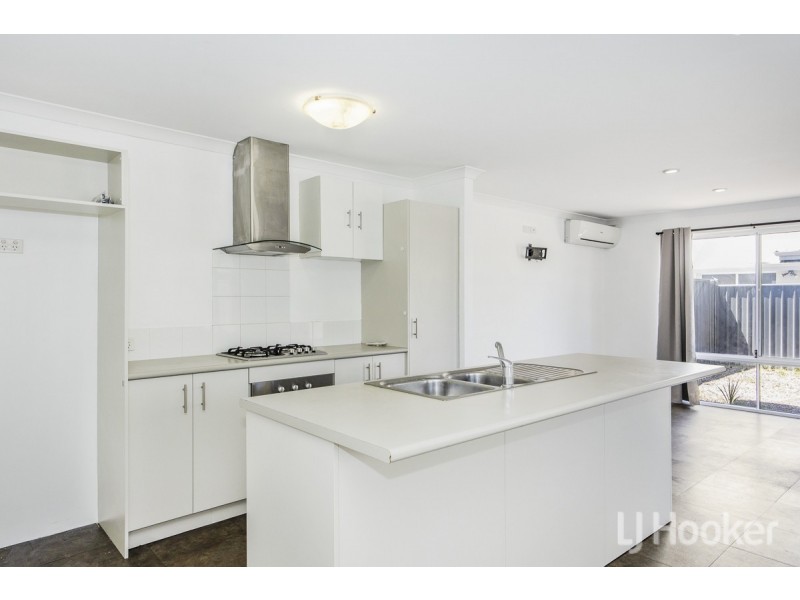 1/4 Tempo Street, Yanchep WA 6035