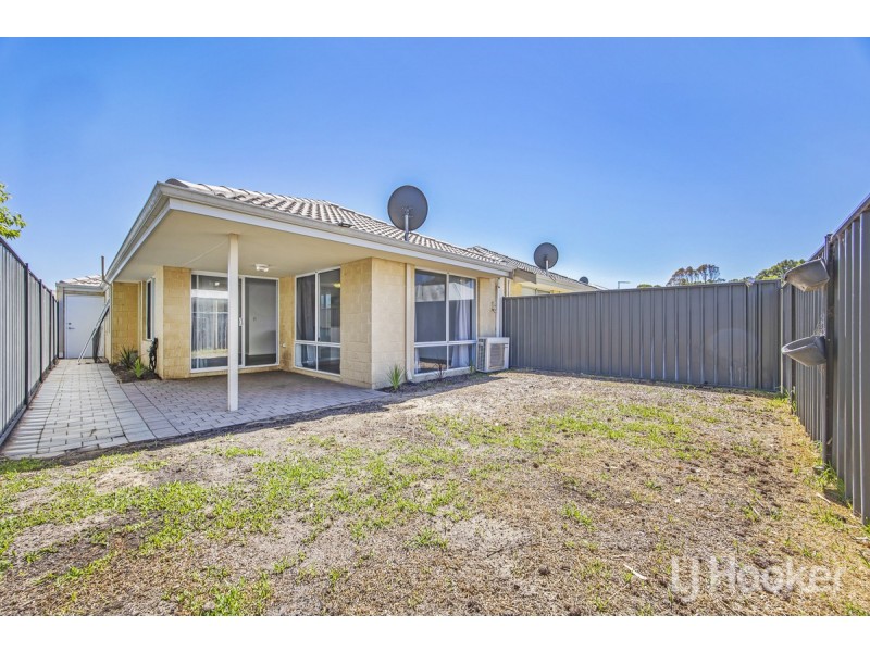 1/4 Tempo Street, Yanchep WA 6035