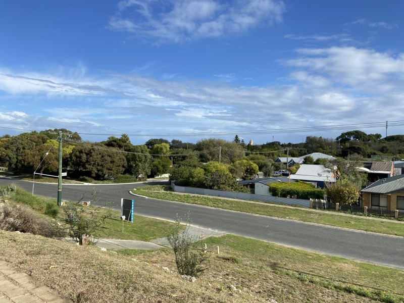 38 Charnwood Avenue, Two Rocks WA 6037