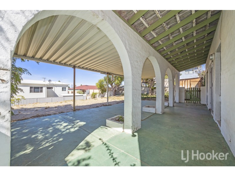 6 Springhill Place, Two Rocks WA 6037