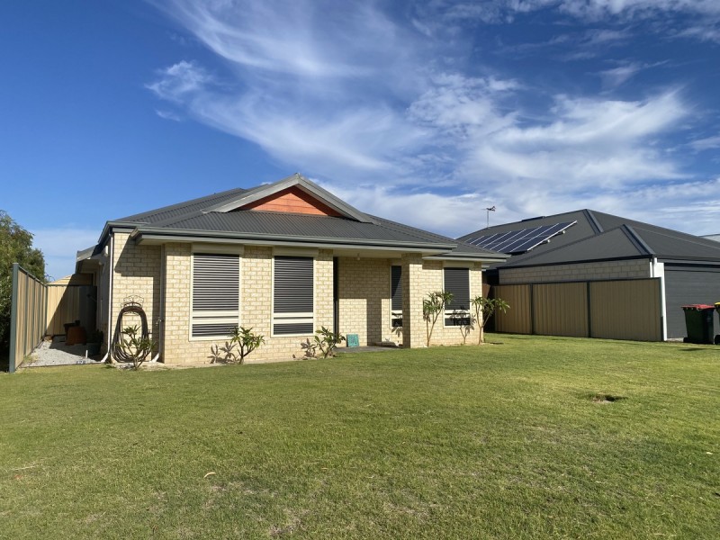 92 Blackwood Meander, Yanchep WA 6035
