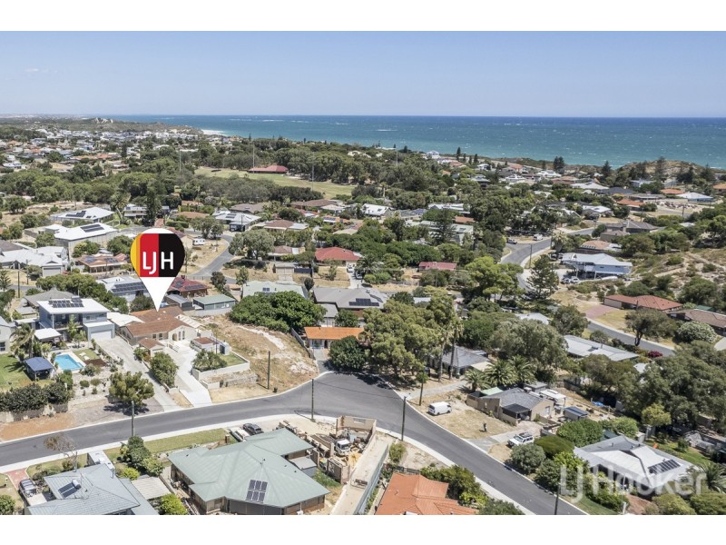 32 Frigate Crescent, Yanchep WA 6035