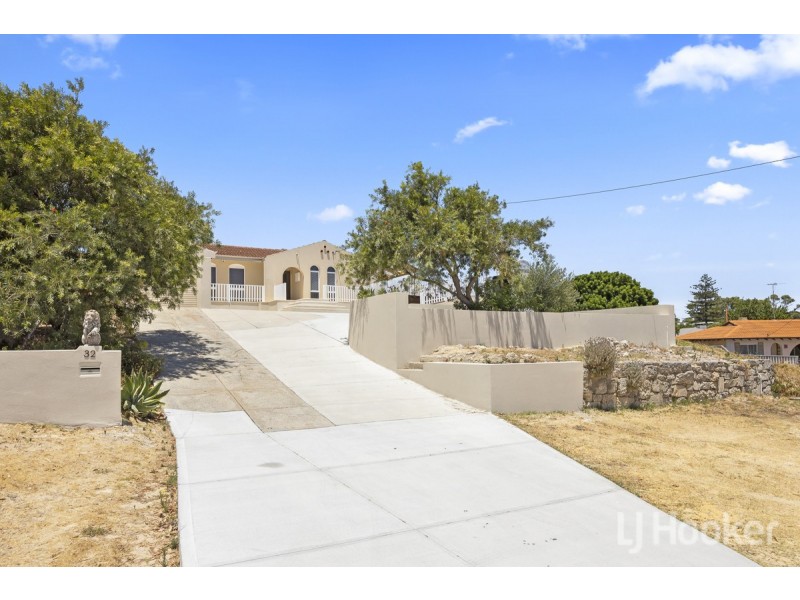 32 Frigate Crescent, Yanchep WA 6035